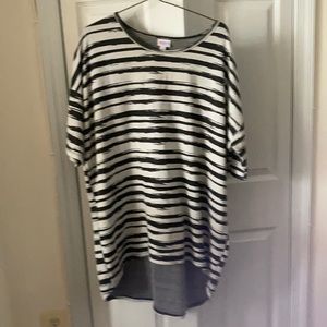 LuLaRoe Simply Comfortable XL tee top